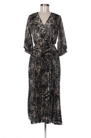 Rochie NEW COLLECTION, Mărime M, Culoare Multicolor, Preț 144,74 Lei