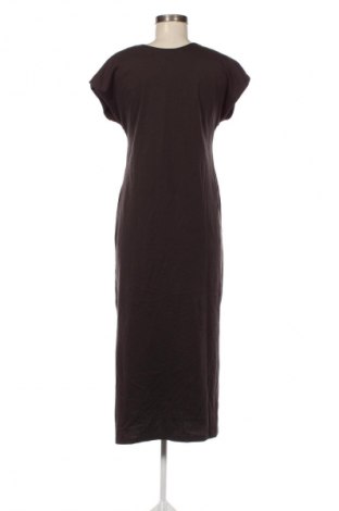 Рокля ONLY, Размер S, Цвят Кафяв, Цена 77,99 лв.