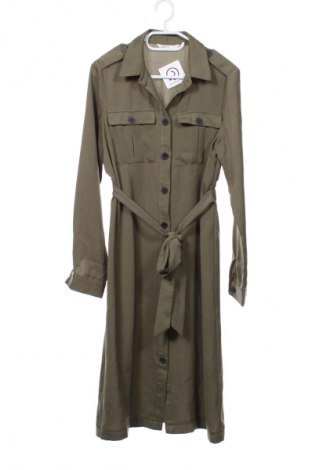 Рокля ONLY, Размер XS, Цвят Зелен, Цена 33,82 лв.