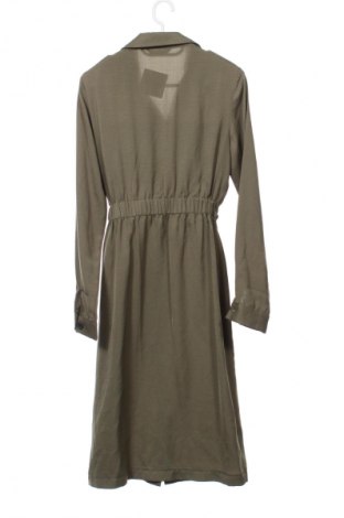 Рокля ONLY, Размер XS, Цвят Зелен, Цена 33,82 лв.