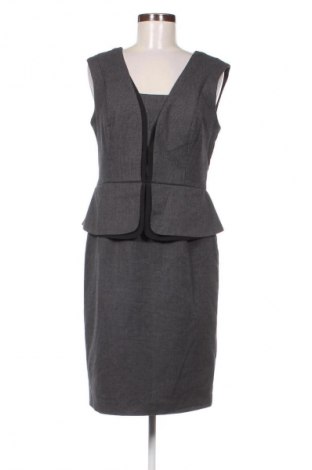 Рокля Orsay, Размер M, Цвят Сив, Цена 28,88 лв.