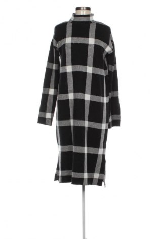 Рокля Page One, Размер S, Цвят Многоцветен, Цена 25,99 лв.