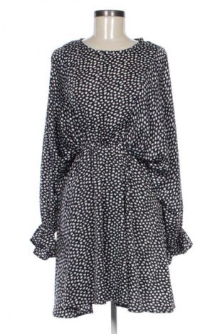 Рокля Pink Woman, Размер S, Цвят Многоцветен, Цена 29,00 лв.