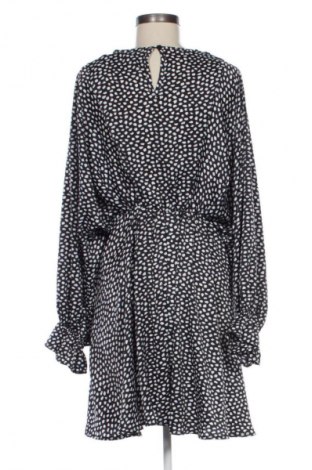 Рокля Pink Woman, Размер S, Цвят Многоцветен, Цена 29,00 лв.