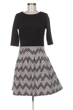 Φόρεμα Pretty Girl, Μέγεθος M, Χρώμα Πολύχρωμο, Τιμή 24,55 €