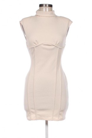 Kleid Pretty Little Thing, Größe S, Farbe Beige, Preis € 14,91