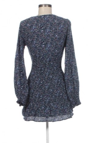 Kleid Pull&Bear, Größe S, Farbe Mehrfarbig, Preis € 14,83