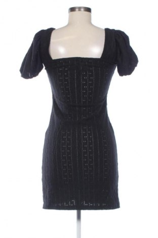 Sukienka Reserved, Rozmiar S, Kolor Czarny, Cena 66,67 zł