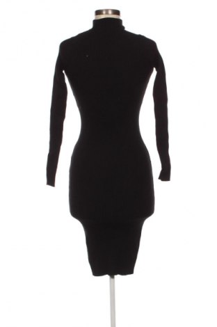 Šaty  Reserved, Veľkosť S, Farba Čierna, Cena  14,91 €