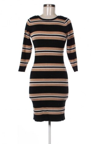 Šaty  Reserved, Velikost M, Barva Vícebarevné, Cena  393,00 Kč