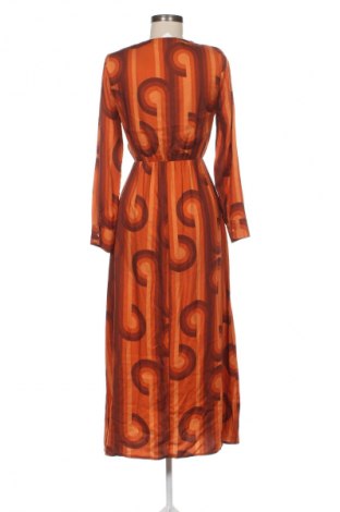 Рокля Rinascimento, Размер XS, Цвят Многоцветен, Цена 48,99 лв.