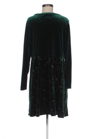 Рокля SHEIN, Размер XXL, Цвят Многоцветен, Цена 19,99 лв.