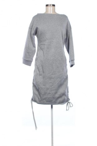 Рокля SHEIN, Размер L, Цвят Сив, Цена 54,34 лв.