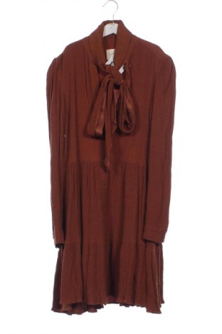 Рокля Sezane, Размер XS, Цвят Кафяв, Цена 66,99 лв.