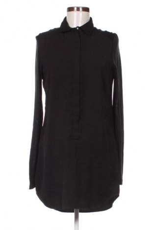 Рокля Silvian Heach, Размер S, Цвят Черен, Цена 82,11 лв.