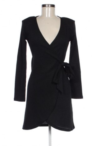 Рокля Sinsay, Размер XXS, Цвят Черен, Цена 28,88 лв.