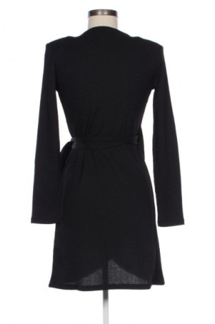 Рокля Sinsay, Размер XXS, Цвят Черен, Цена 28,88 лв.