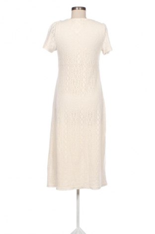 Рокля Sinsay, Размер L, Цвят Бял, Цена 29,00 лв.