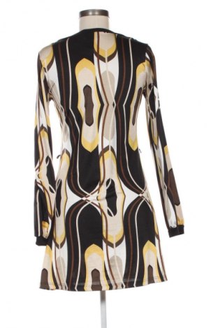 Šaty  Steps, Velikost M, Barva Vícebarevné, Cena  249,00 Kč