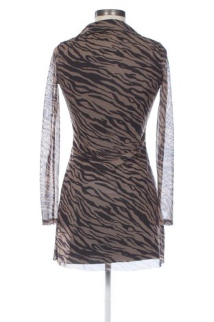 Рокля Stradivarius, Размер S, Цвят Многоцветен, Цена 38,21 лв.