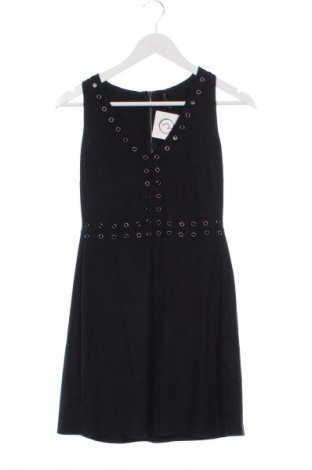 Рокля Stradivarius, Размер S, Цвят Черен, Цена 29,00 лв.