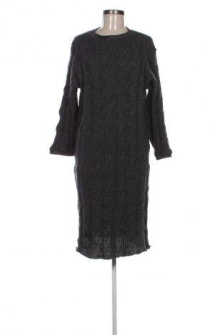 Šaty  Tara Jarmon, Velikost M, Barva Šedá, Cena  1 646,00 Kč