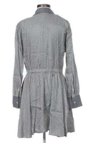 Рокля Tommy Hilfiger, Размер M, Цвят Многоцветен, Цена 319,99 лв.