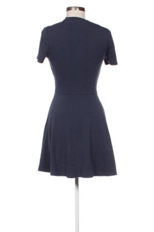 Рокля Tommy Jeans, Размер M, Цвят Син, Цена 68,02 лв.