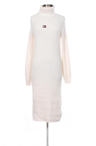 Ruha Tommy Jeans, Méret M, Szín Ekrü
, Ár 41 799 Ft