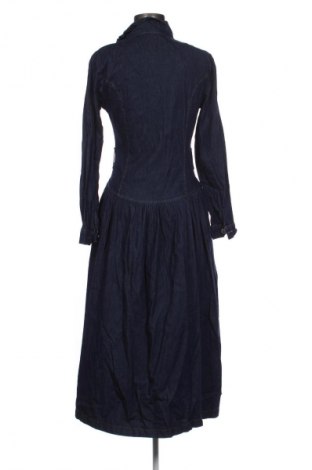 Рокля Trendyol, Размер S, Цвят Син, Цена 47,88 лв.