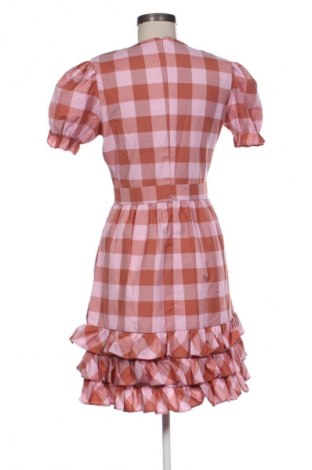 Рокля Trendyol, Размер M, Цвят Многоцветен, Цена 48,03 лв.