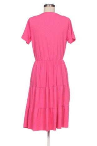 Рокля Trendyol, Размер XL, Цвят Розов, Цена 48,00 лв.