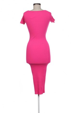 Рокля Unbranded, Размер S, Цвят Розов, Цена 23,99 лв.