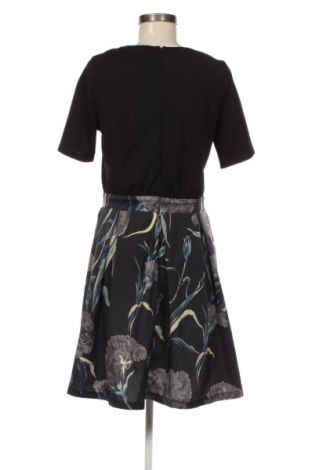 Рокля Unbranded, Размер M, Цвят Многоцветен, Цена 28,99 лв.