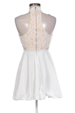 Рокля Unbranded, Размер XS, Цвят Бял, Цена 58,00 лв.