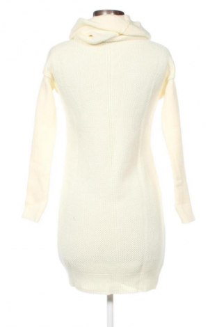 Рокля Bewear, Размер M, Цвят Екрю, Цена 83,99 лв.