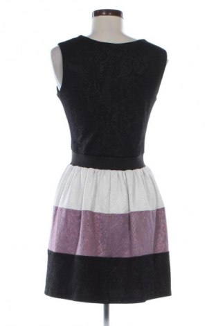 Šaty  Unbranded, Velikost M, Barva Vícebarevné, Cena  367,00 Kč