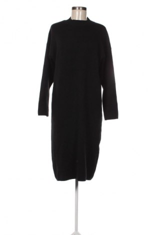 Ruha Unbranded, Méret M, Szín Fekete, Ár 5 599 Ft