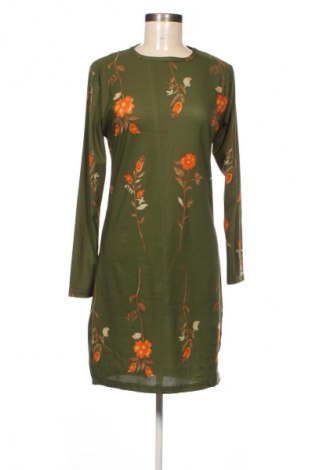 Рокля Unbranded, Размер M, Цвят Многоцветен, Цена 19,99 лв.