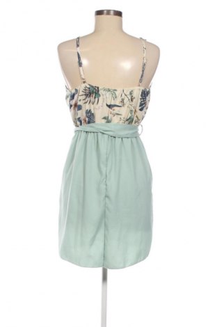 Рокля Unbranded, Размер M, Цвят Многоцветен, Цена 23,99 лв.