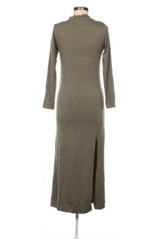 Рокля Unbranded, Размер M, Цвят Зелен, Цена 46,99 лв.