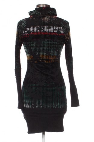 Sukienka Unbranded, Rozmiar S, Kolor Kolorowy, Cena 41,43 zł