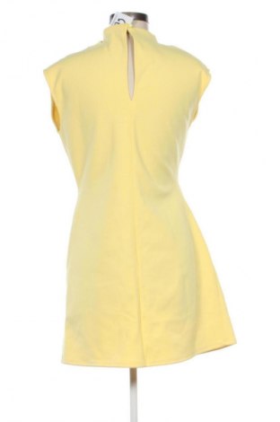 Рокля Unbranded, Размер M, Цвят Жълт, Цена 49,64 лв.