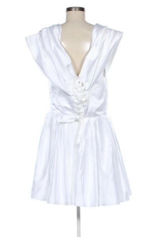 Ruha Unbranded, Méret M, Szín Fehér, Ár 23 989 Ft