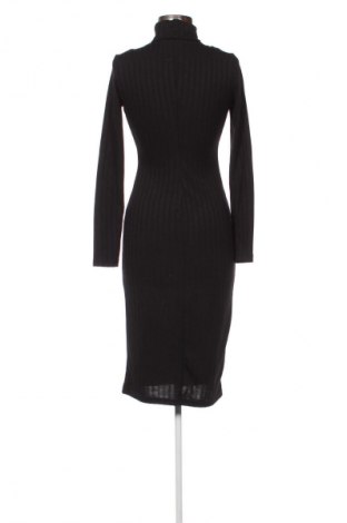 Ruha Unbranded, Méret M, Szín Fekete, Ár 3 909 Ft