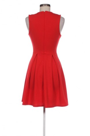 Ruha Unbranded, Méret M, Szín Piros, Ár 3 929 Ft