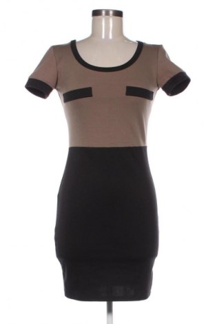 Рокля Unbranded, Размер S, Цвят Многоцветен, Цена 18,99 лв.