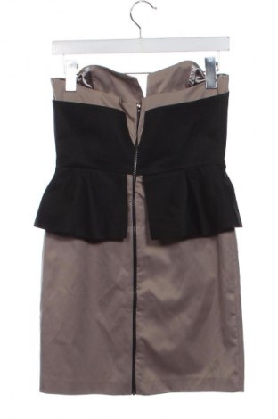 Рокля Venus, Размер M, Цвят Многоцветен, Цена 38,99 лв.