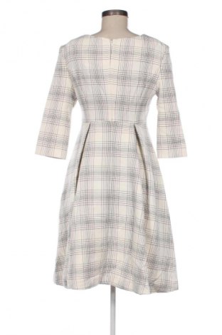 Рокля Vero Moda, Размер M, Цвят Многоцветен, Цена 40,99 лв.