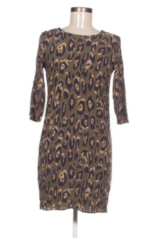 Рокля Vero Moda, Размер M, Цвят Многоцветен, Цена 27,00 лв.